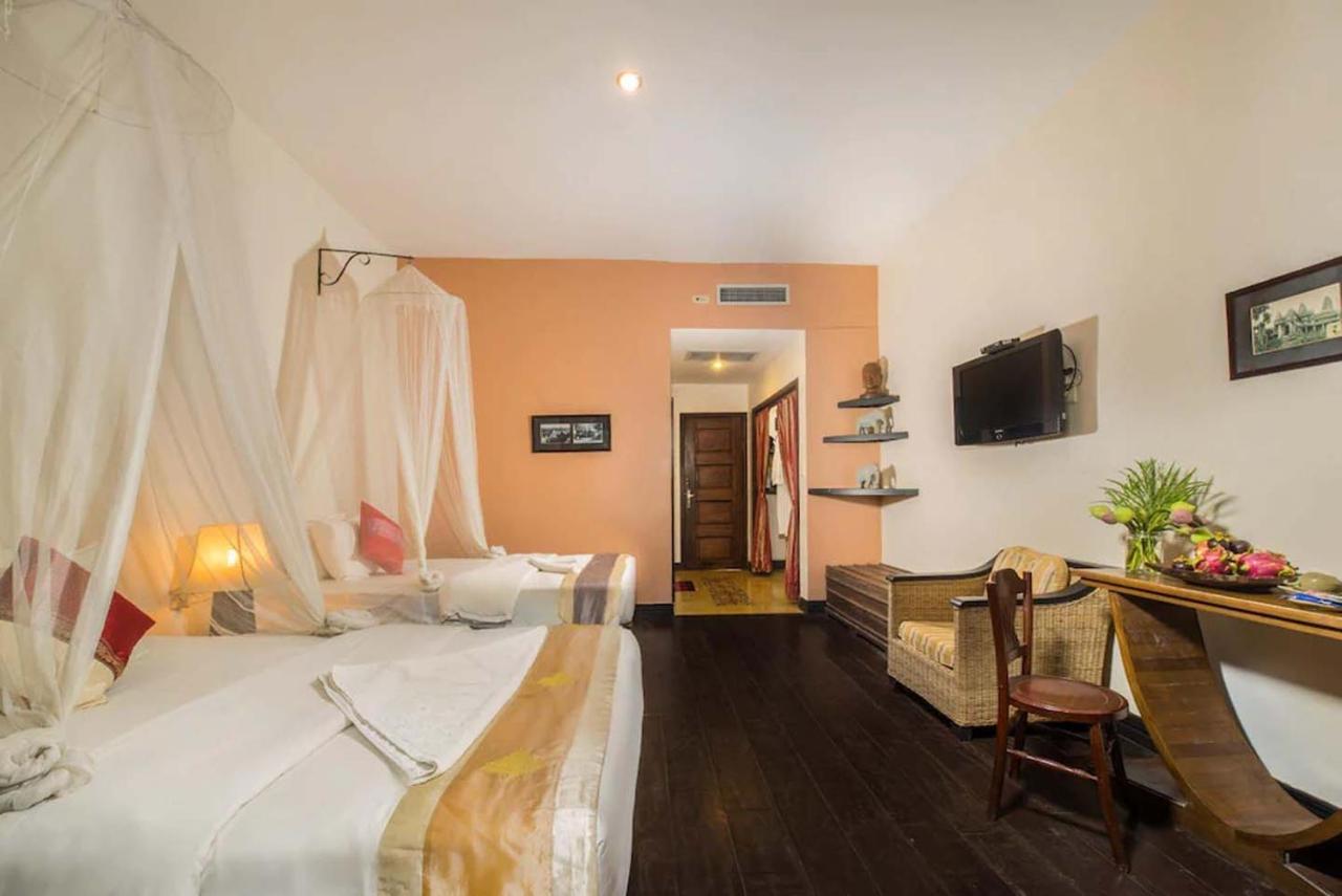 Marirath Boutique Hotel Siem Reap Bagian luar foto