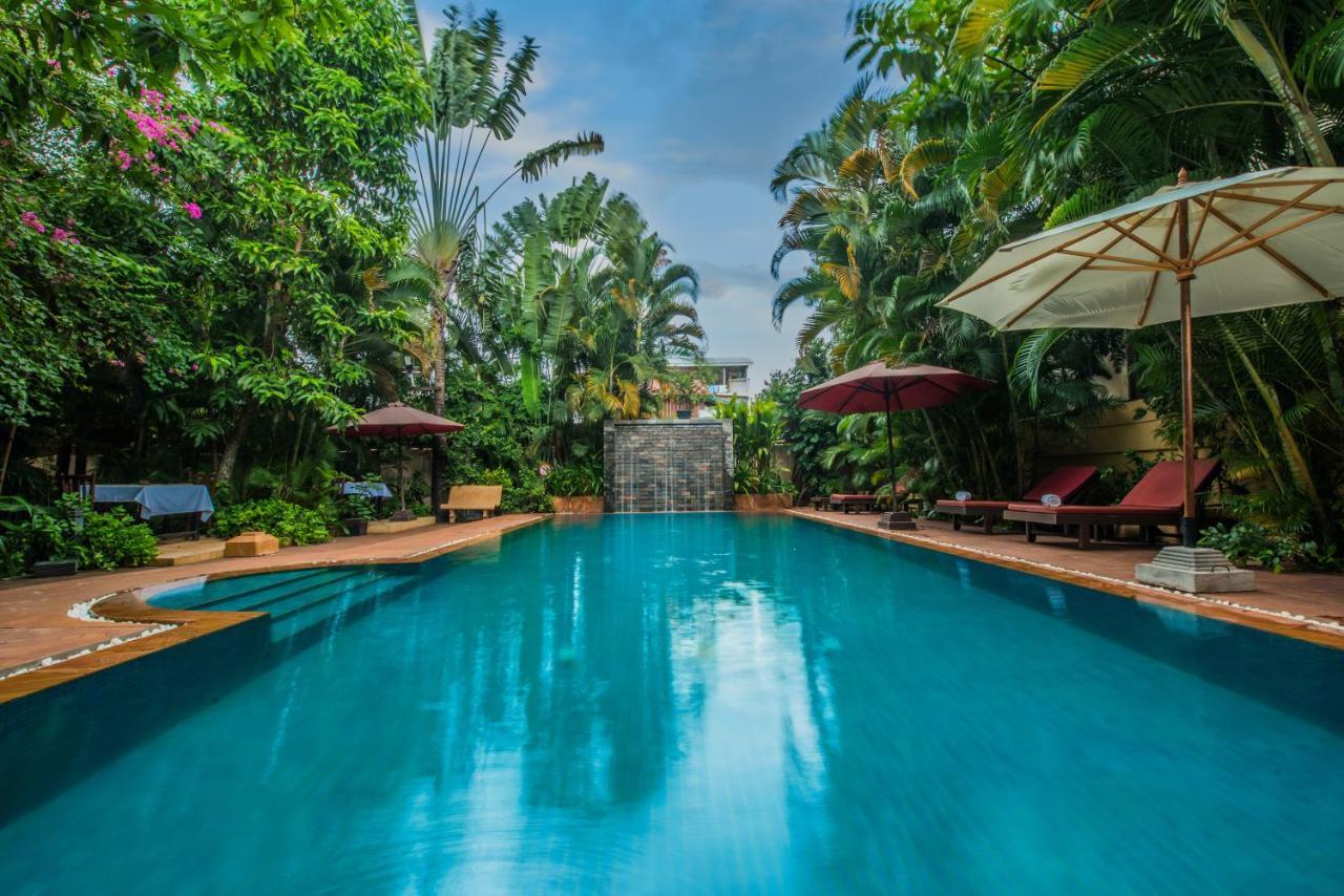 Marirath Boutique Hotel Siem Reap Bagian luar foto