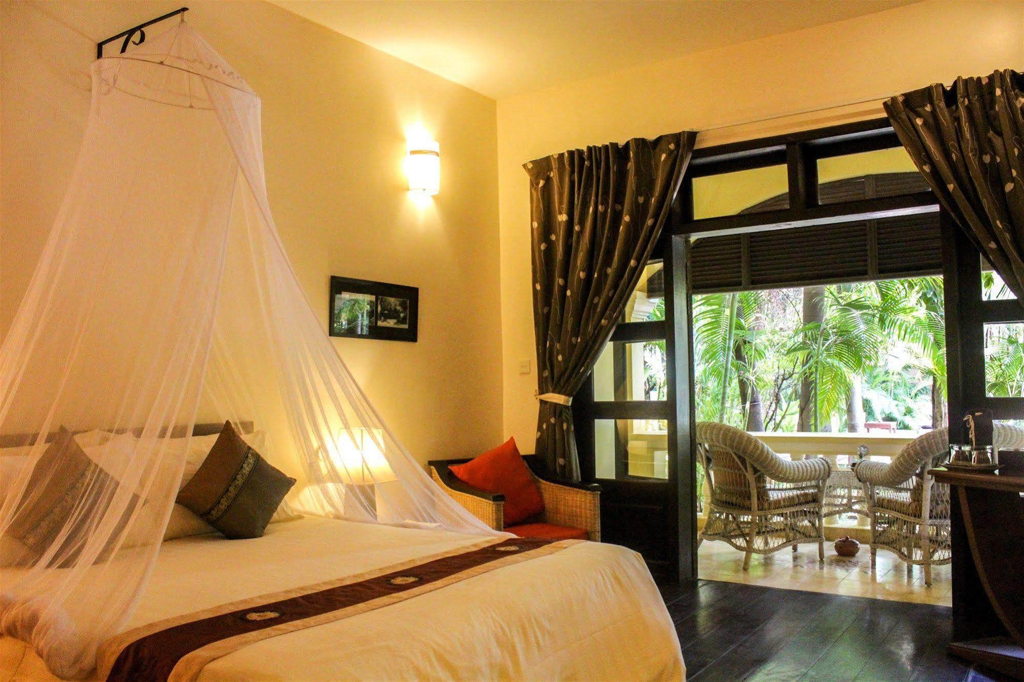 Marirath Boutique Hotel Siem Reap Bagian luar foto