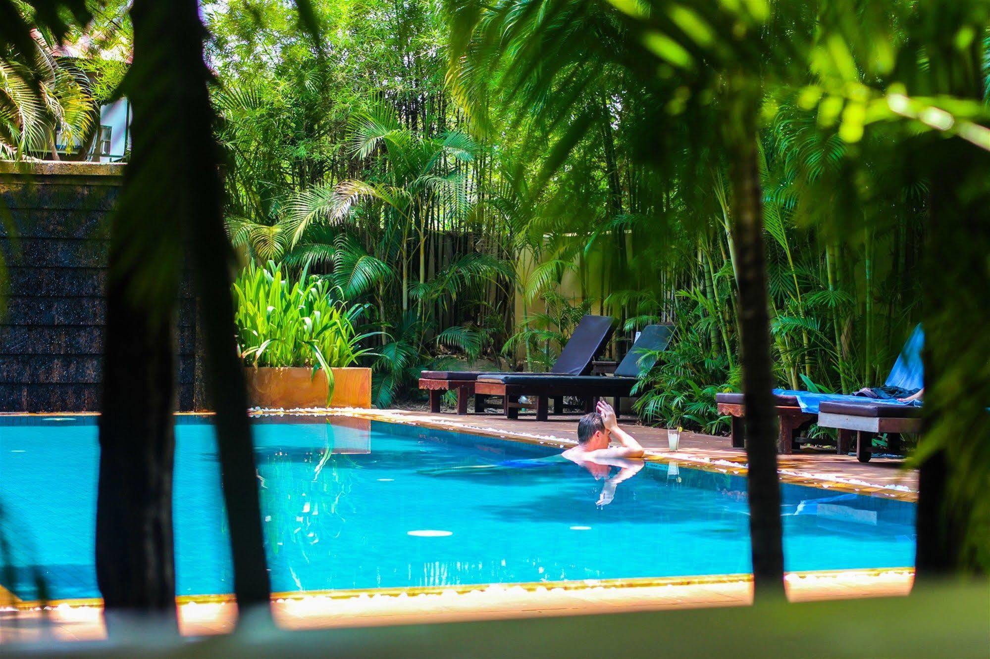 Marirath Boutique Hotel Siem Reap Bagian luar foto